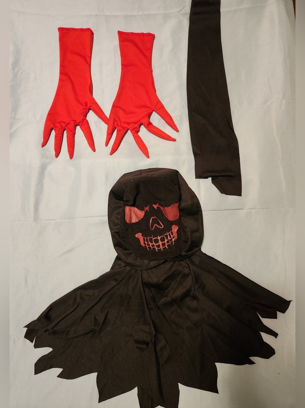 Kids Black Hooded Skull Costume with Red Gloves